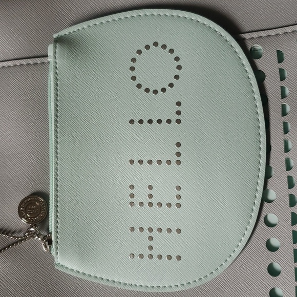 BBW Teal Tote - Picture 3 of 6